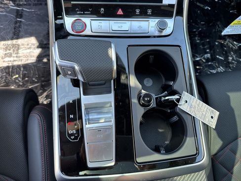 New 2026 Audi SQ8 Prestige AWD/4WD image 15