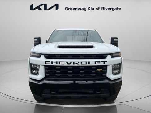 Used 2023 Chevrolet Silverado 2500 Custom image 2