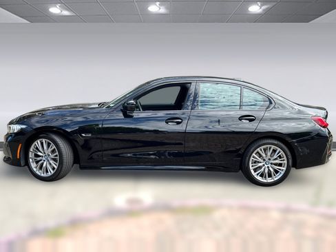 Used 2023 BMW 330e w/ Premium Package RWD image 2