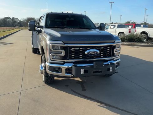 Used 2023 Ford F350 Lariat w/ Lariat Ultimate Package image 4