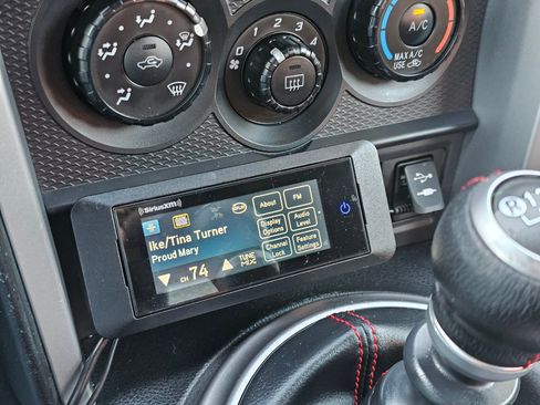 Used 2013 Scion FR-S image 27