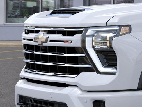 New 2025 Chevrolet Silverado 2500 LT w/ Z71 Chrome Sport Edition image 16