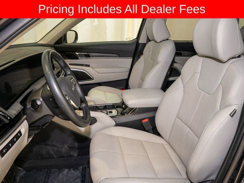 Used 2025 Kia Telluride EX FWD image 13