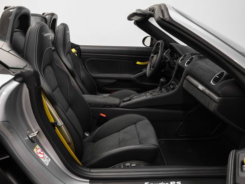 Used 2024 Porsche 718 Boxster Spyder RS image 37