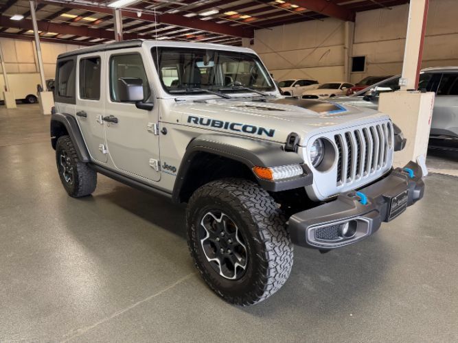 Used 2023 Jeep Wrangler Unlimited Rubicon 4xe w/ Cold Weather Group AWD/4WD image 7