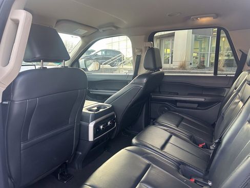 Certified 2024 Ford Expedition XLT image 13