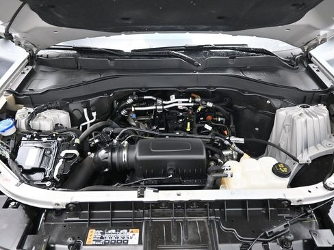 Certified 2023 Ford Explorer XLT w/ Equipment Group 202A image 37