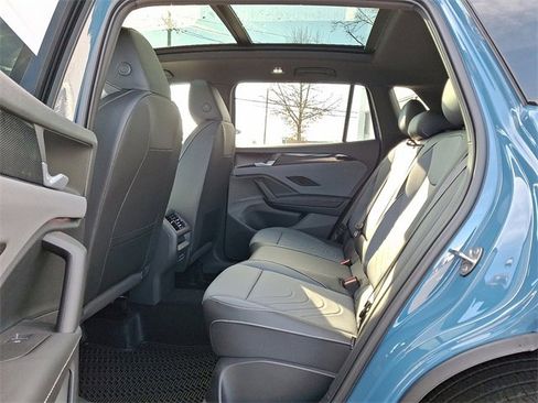 New 2026 Volkswagen Tiguan SE R-Line image 5