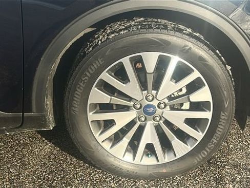 Used 2021 Ford Escape Titanium image 16