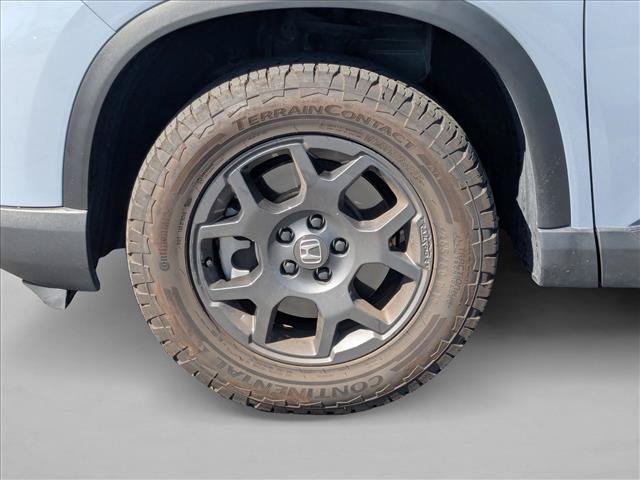 Used 2025 Honda Pilot TrailSport image 19