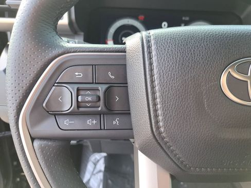 Certified 2025 Toyota 4Runner Limited image 19