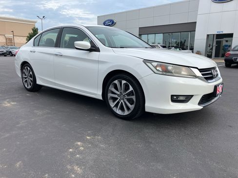 Used 2015 Honda Accord Sport image 8