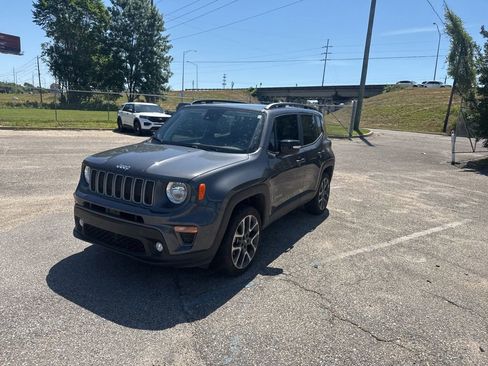 Used 2022 Jeep Renegade Limited w/ Sun, Sound & Wheels Group AWD/4WD image 5