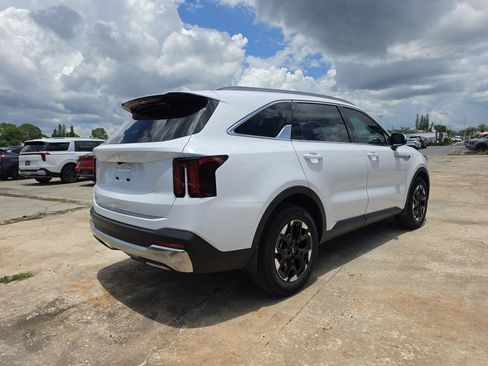 New 2026 Kia Sorento S w/ S Panoramic Sunroof Package FWD image 8