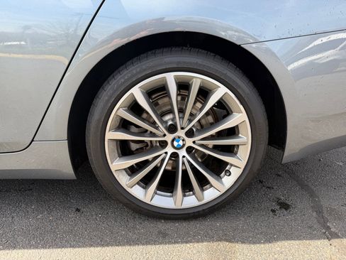 Used 2021 BMW 530i xDrive w/ Convenience Package image 5