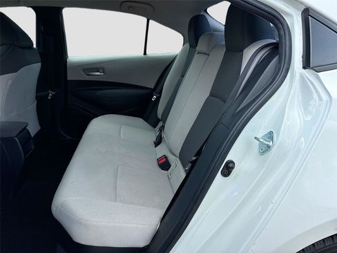 Used 2021 Toyota Corolla LE FWD image 22