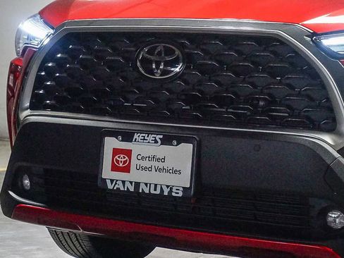 Certified 2025 Toyota Corolla Cross XLE w/ Convenience Package image 7