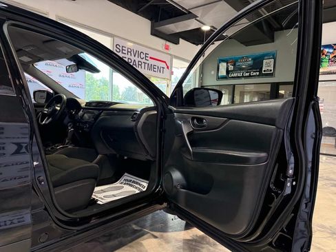 Used 2021 Nissan Rogue Sport S FWD image 39
