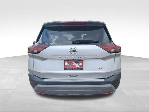 Certified 2021 Nissan Rogue SV FWD image 7