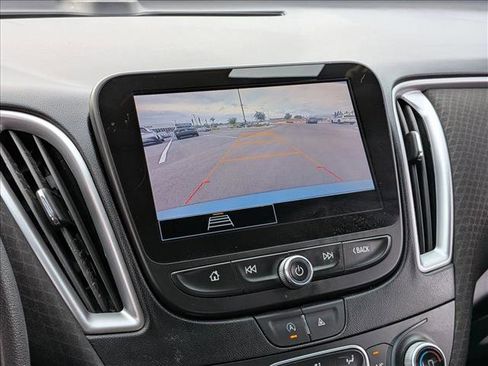 Used 2024 Chevrolet Malibu LT FWD image 19