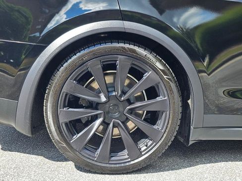 Used 2023 Tesla Model X AWD/4WD image 16