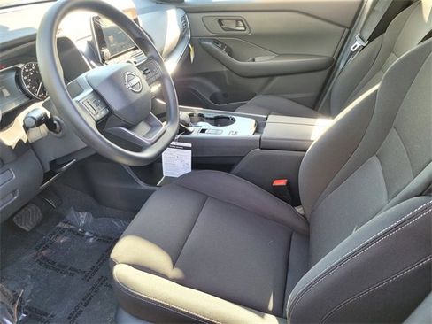 New 2026 Nissan Rogue S image 5