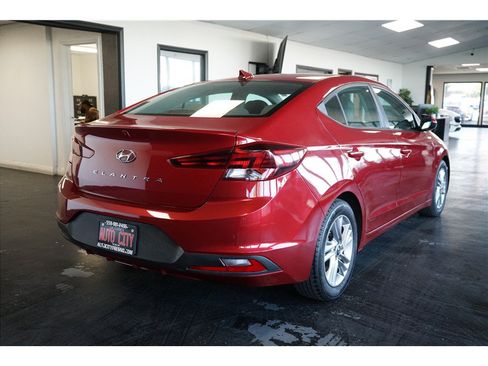 Used 2019 Hyundai Elantra SEL FWD image 7
