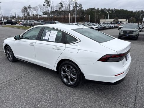 Used 2025 Honda Accord EX-L image 8