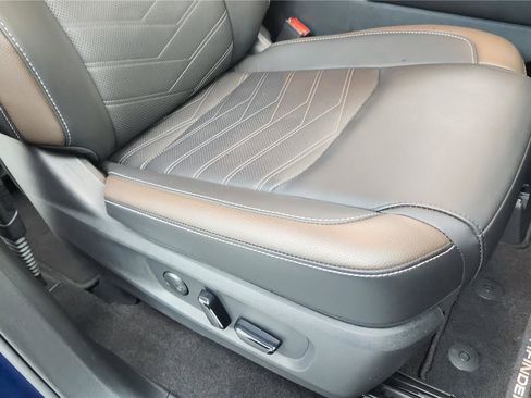 Used 2024 Nissan Pathfinder Platinum w/ Cargo Package FWD image 21