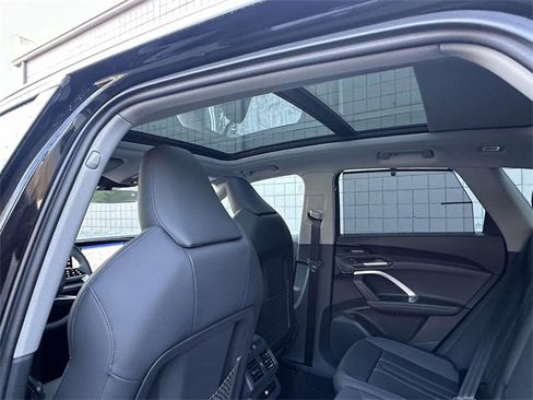 New 2025 Audi Q5 2.0T Premium Plus image 7