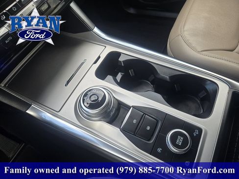 Used 2024 Ford Explorer Limited AWD/4WD image 15