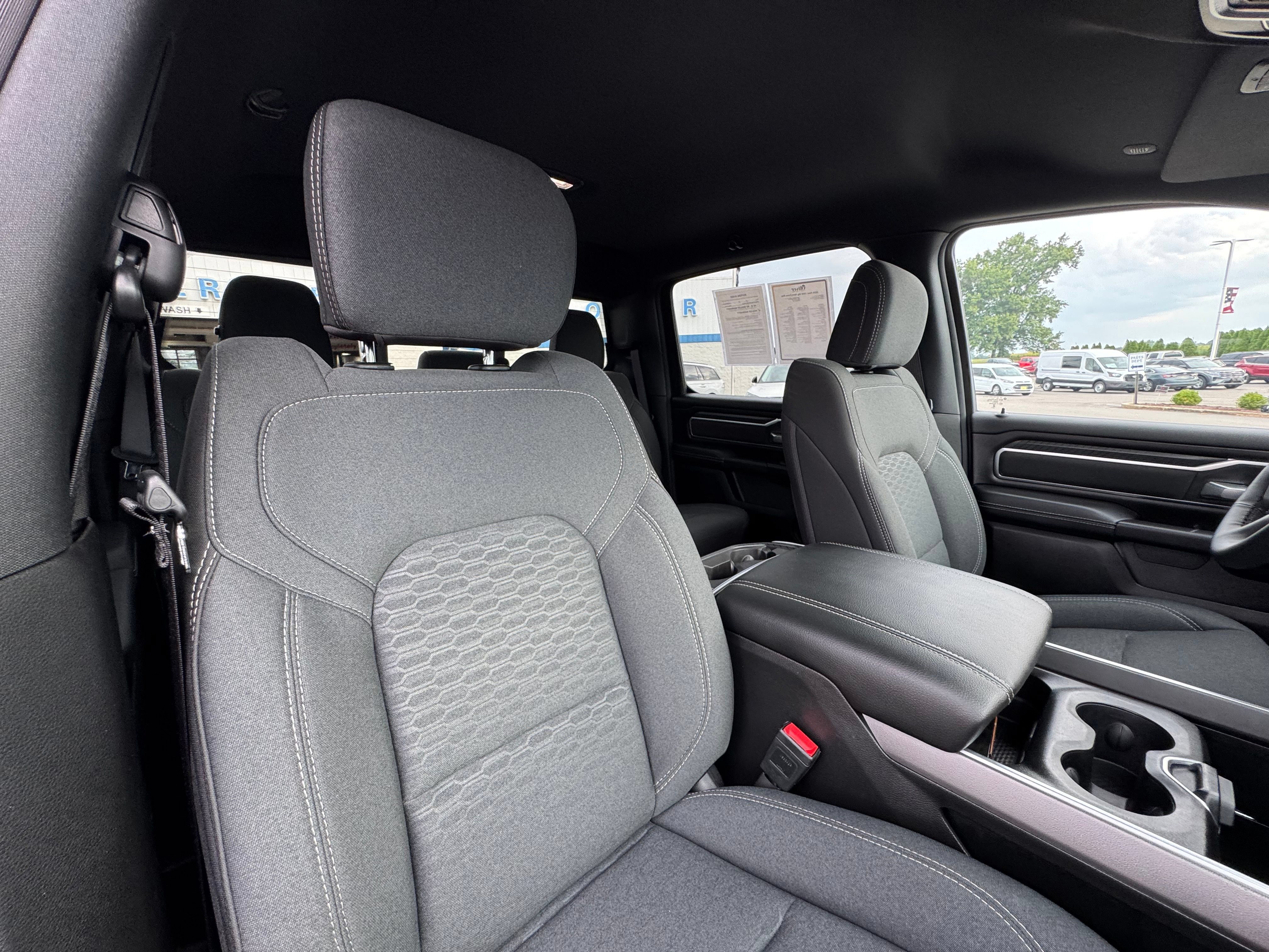 Used 2025 RAM 1500 Big Horn AWD/4WD image 11
