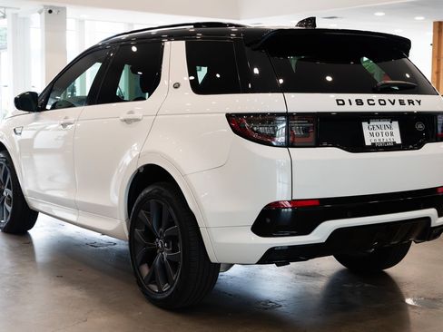 Used 2023 Land Rover Discovery Sport SE R-Dynamic AWD/4WD image 6