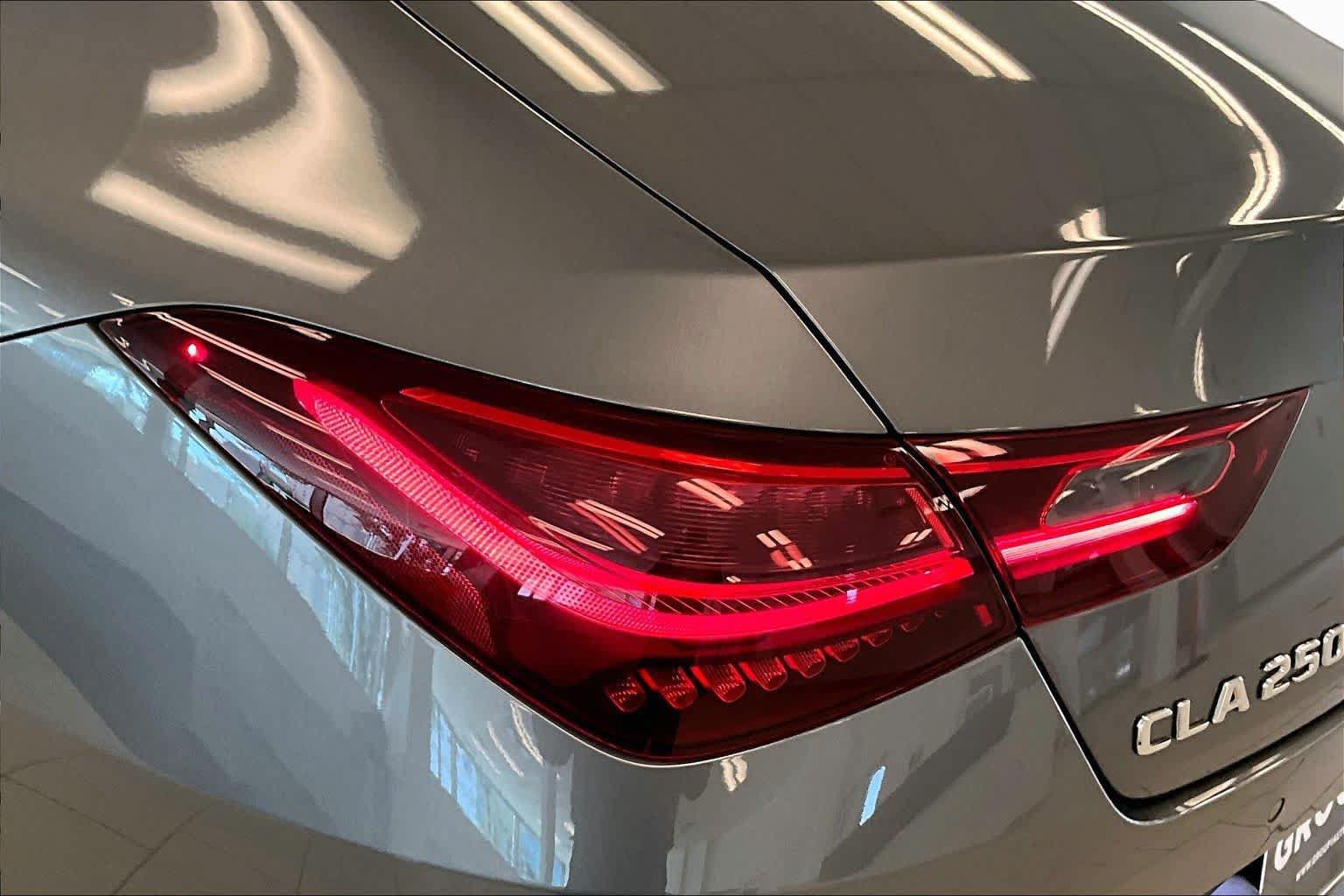 Used 2025 Mercedes-Benz CLA 250 4MATIC image 27