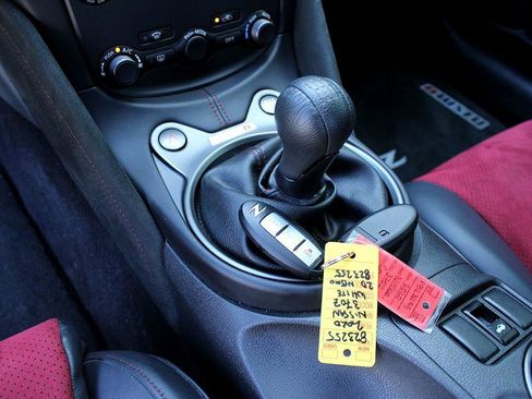 Used 2020 Nissan 370Z NISMO image 14