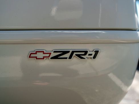 Used 1991 Chevrolet Corvette ZR-1 image 23