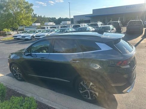 Used 2025 Kia Sportage EX w/ Premium Package FWD image 5
