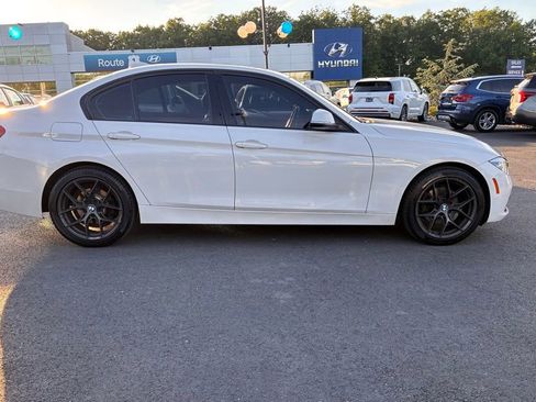 Used 2018 BMW 330i xDrive Sedan AWD/4WD image 7