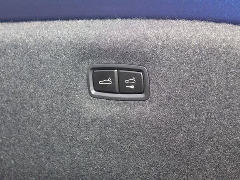 New 2026 Porsche Taycan image 13