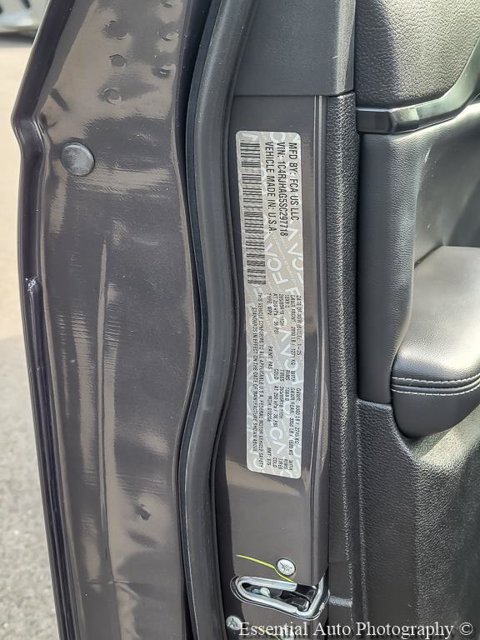 Certified 2025 Jeep Grand Cherokee Altitude AWD/4WD image 34