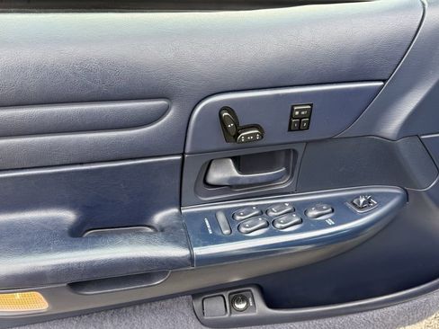 Used 1996 Ford Crown Victoria LX image 15