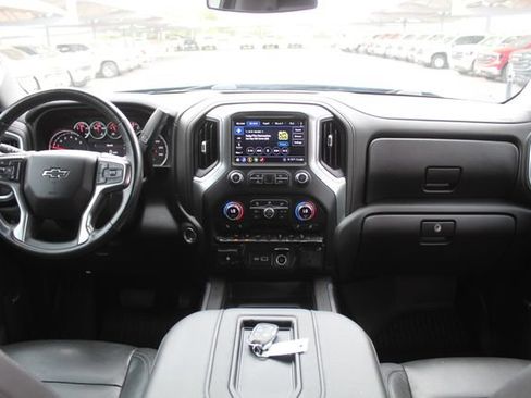 Used 2020 Chevrolet Silverado 1500 LT Trail Boss AWD/4WD image 21