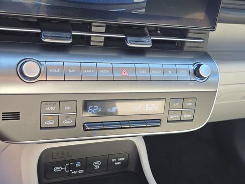 Used 2024 Hyundai Kona SEL FWD image 24