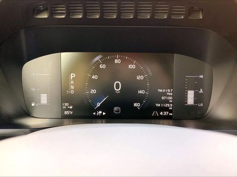 Used 2019 Volvo XC90 T5 Momentum w/ Protection Package Premier image 22