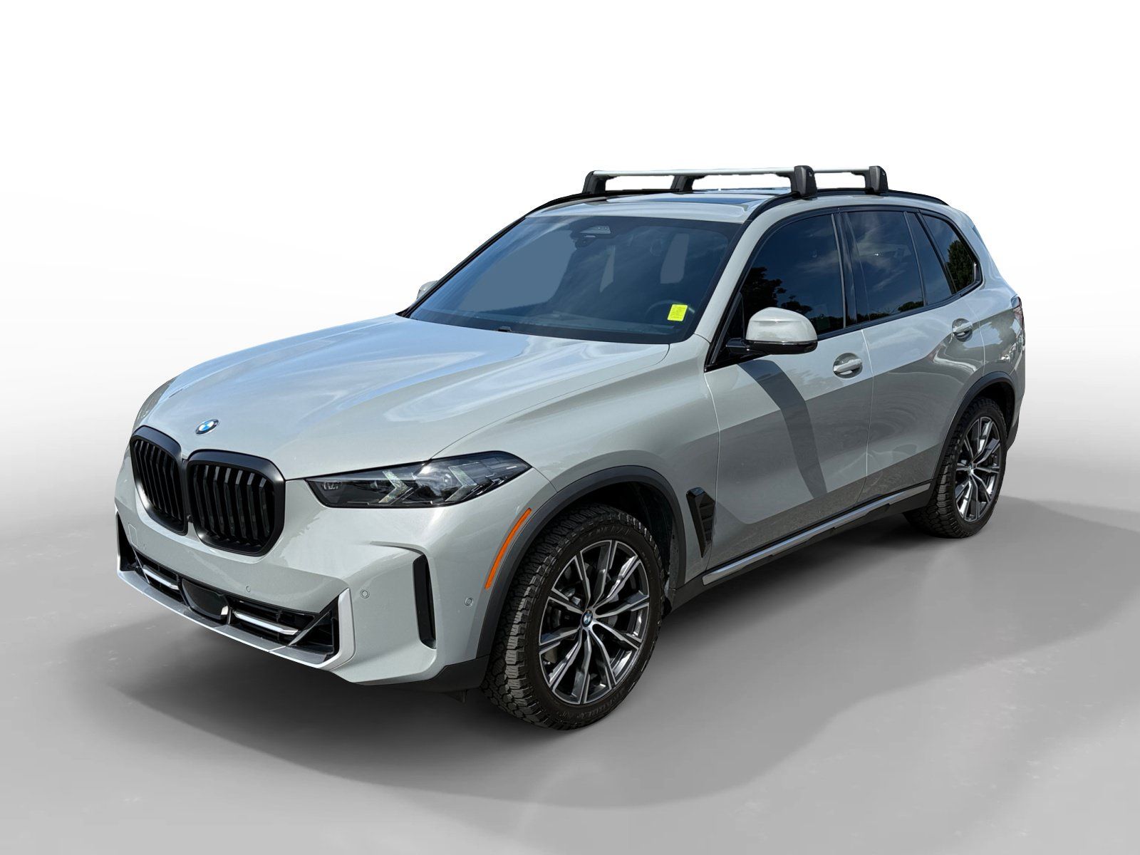 Used 2025 BMW X5 xDrive40i w/ M Sport Package AWD/4WD image 1