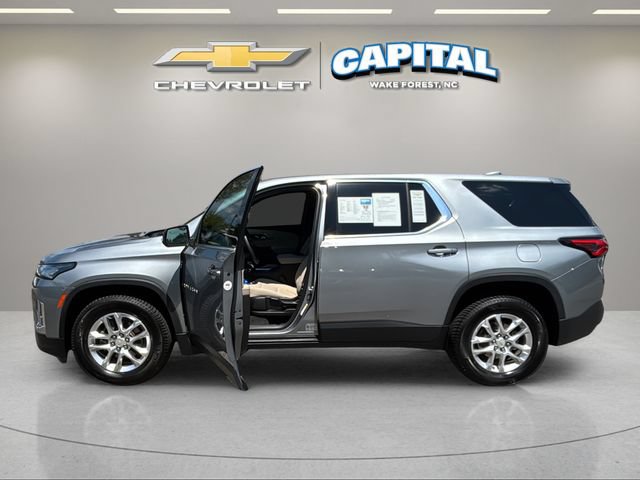 Used 2023 Chevrolet Traverse LS w/ Safety Package FWD image 2