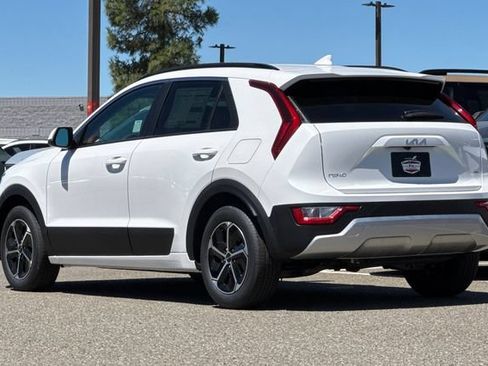 New 2026 Kia Niro LX FWD image 7