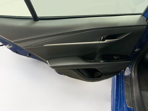 Used 2025 Toyota Camry SE FWD image 26