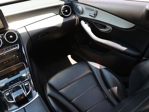 Used 2016 Mercedes-Benz C 300 4MATIC Sedan image 26