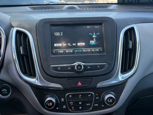 Used 2018 Chevrolet Equinox LT AWD/4WD image 26